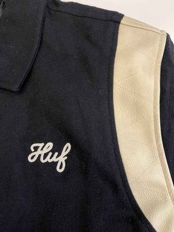 ハフ HUF SONG VARSITY JACKET ソング バーシティジャケット カレッジジャケット スタジャン 黒 白 刺繍 JK00439 ジャケット ブラック Mサイズ 101MT-5068
