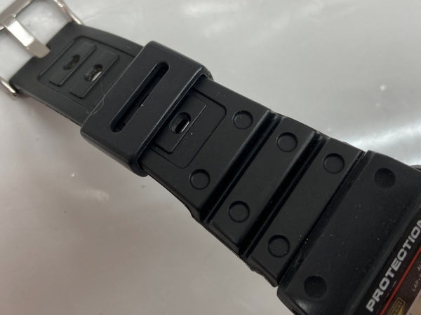 ジーショック G-SHOCK CASIO カシオ 初代 耐衝撃構造 20気圧防水 アウトドア 腕時計 ウォッチ 240 黒 DW-5000 メンズ腕時計ブラック 104T-37