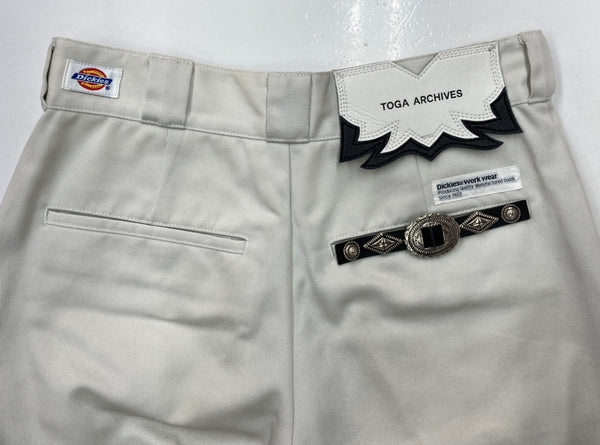 トーガ TOGA ARCHIVES × Dickies ディッキーズ 21AW Flare Pants フレア パンツ ジップフライ ワーク ウエスタン ブーツカット メタル スタッズ 白 ロゴ TC12-FF510 ボトムスその他 ホワイト サイズ 44 104MB-166