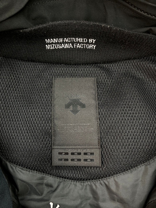 デサント DESCENTE MOUNTAINEER マウンテニア Mizusawa Down 水沢ダウン ALLTERRAIN ダブルジップ アウター 黒 DAMSGK30U ジャケット ロゴ ブラック Mサイズ 104MT-2140