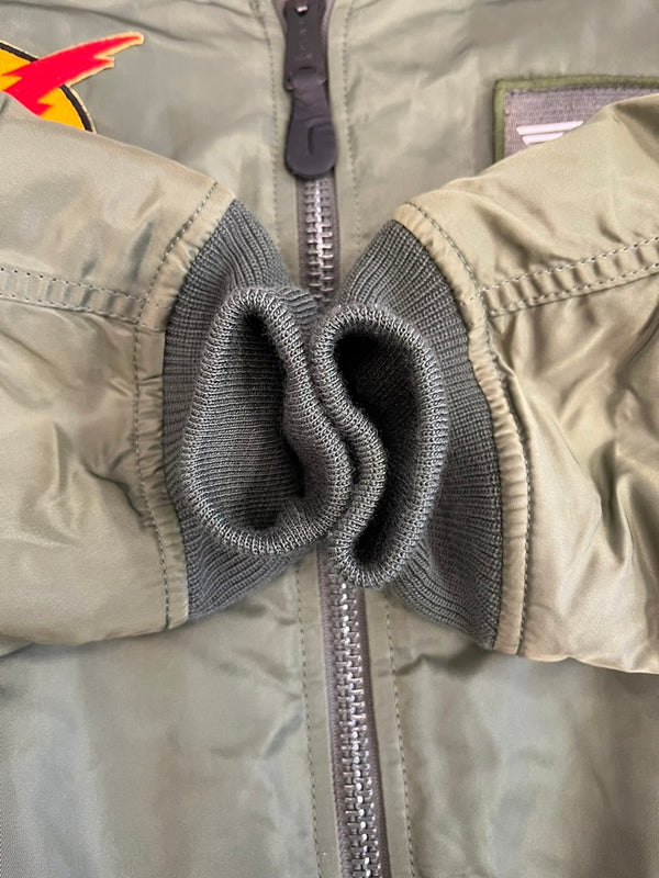 アルファインダストリーズ ALPHA INDUSTRIES ×TOP GUN トップガン  MA-1 フライトジャケット AA050728-1 ジャケット カーキ Mサイズ 101MT-4953