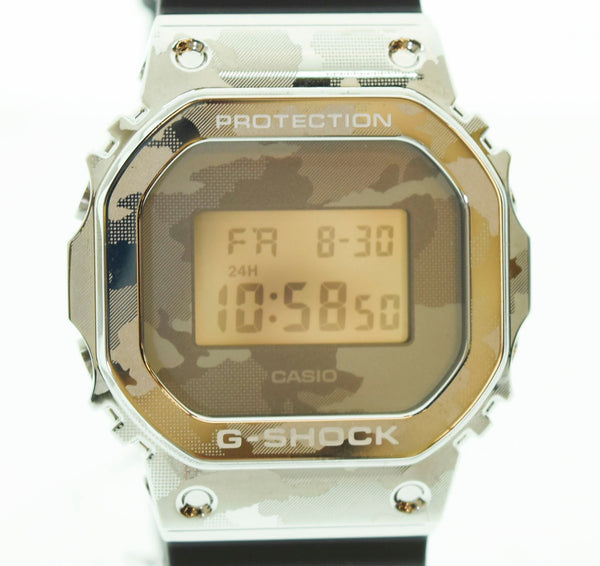 ジーショック G-SHOCK メタルベゼル カモ柄 腕時計 黒 GM5600SCM  メンズ腕時計シルバー 103T-26