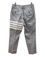 トムブラウン THOM BROWNE NEW YORK 4 Bar Classic Tailored Pants クラシック テーラード パンツ トリコロール ボタンフライ ズボン 灰 ライン MTU245A-03788035 チノパン グレー サイズ 00 104MB-137