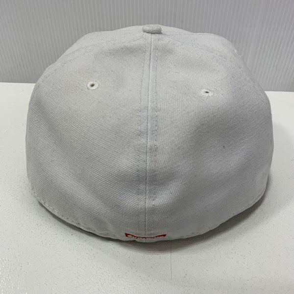【中古】シュプリーム SUPREME NEW ERA コラボ ボックスロゴ 7 5/8 帽子 メンズ帽子 キャップ ホワイト 201goods-666