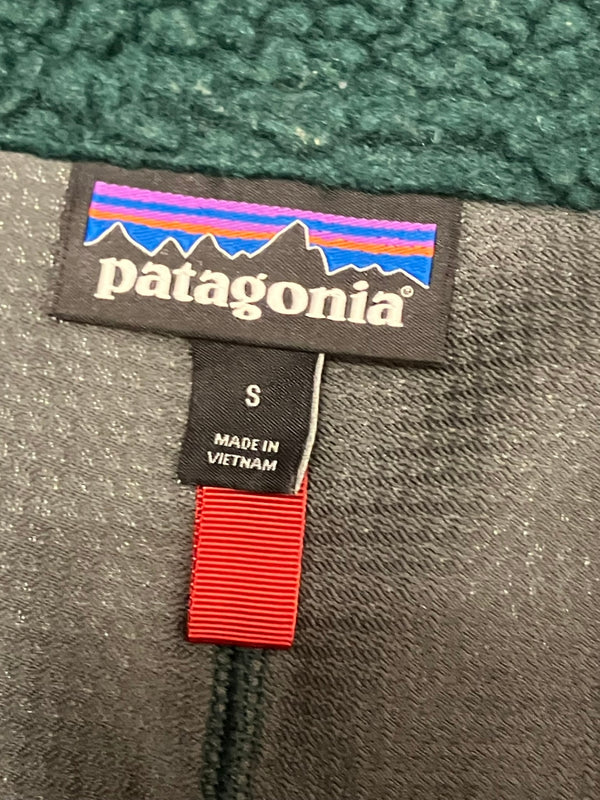 パタゴニア PATAGONIA CLASSIC RETRO-X FLEECE VEST クラシック レトロX フリースベスト 23048FA19 ベスト グリーン Sサイズ 101MT-3249