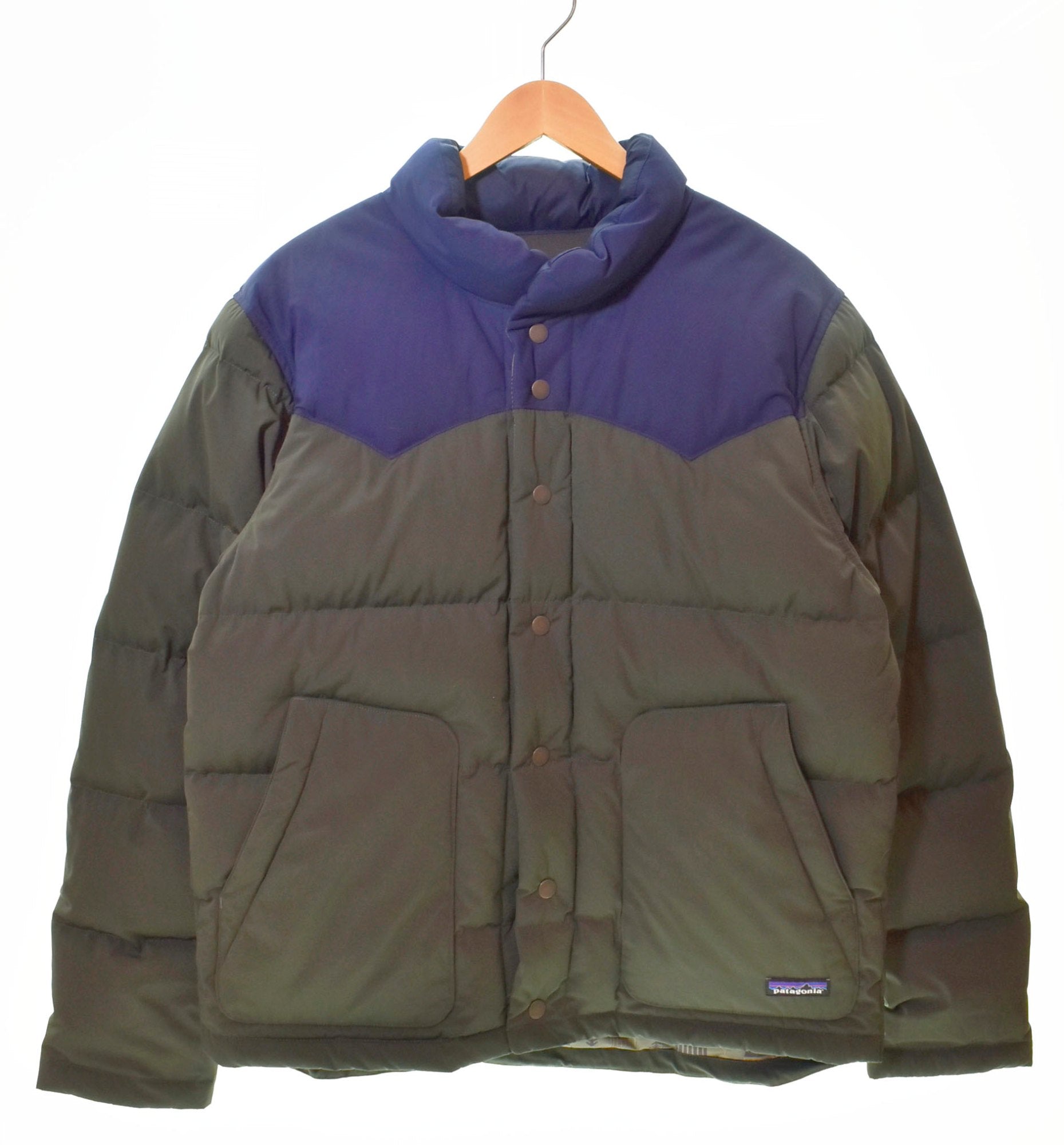 パタゴニア PATAGONIA BIVY DOWN JACKET ビビー ダウンジャケット 28323FA20 ジャケット ワンポイント カーキ  Mサイズ 103MT-181