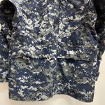 【曜日割引対象外】 ミリタリー MILITARY US.NAVY GORE-TEX WORKING PARKA デジタルカモ 8415-01-539-9872 ジャケット ブルー Mサイズ 201MT-4438 VB