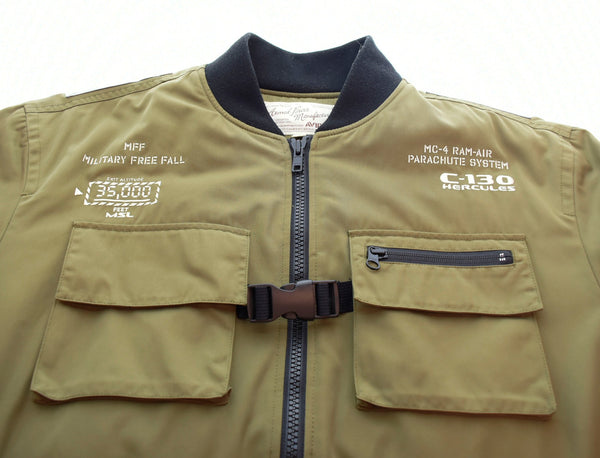 アヴィレックス  AVIREX ブルゾン MULTI POCKET PADDING MILITARY JACKET カーキ 6192215 ジャケット カーキ Lサイズ 103MT-979