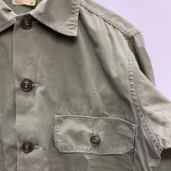 【曜日割引対象外】 ヴィンテージ vintage 60's TROOPER ユーティリティシャツ ポプリン ジャケット カーキ Sサイズ 201MT-4550 VB