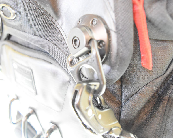 オークリー OAKLEY Y2K KITCHEN SINK キッチン シンク バックパック 黒 バッグ メンズバッグ バックパック・リュック ブラック 103B-123