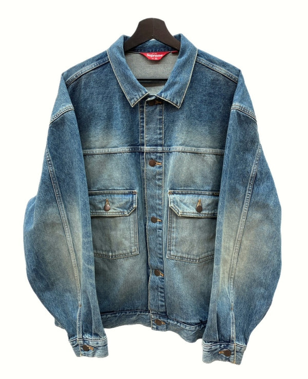 シュプリーム SUPREME 24AW DISTRESSED SELVEDGE TRUCKER JACKET ディストレス セルビッジ トラッカー ジャケット Gジャン 青 ジャケット ロゴ ブルー XLサイズ 104MT-1006