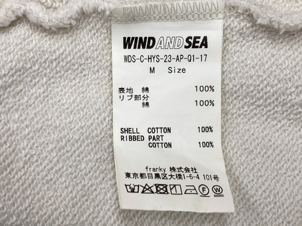 ウィンダンシー WIND AND SEA × ヒステリックグラマー HYSTERIC GLAMOUR ヒスシー CREW NECK SWEAT トレーナー クルーネック パイルロゴ BEIGE WDS-C-HYS-23-AP-Q1-17 スウェット ワンポイント ベージュ Mサイズ 104MT-1839