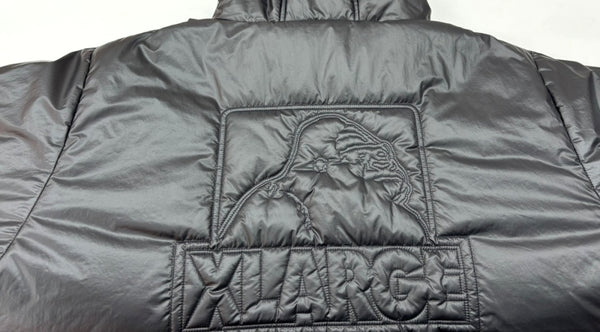 エクストララージ XLARGE QUILTING LOGO HOODED PUFFER JACKET キルティング ロゴ フーディ パファー ジャケット 黒 101244021004 ジャケット ロゴ ブラック XLサイズ 104MT-2030