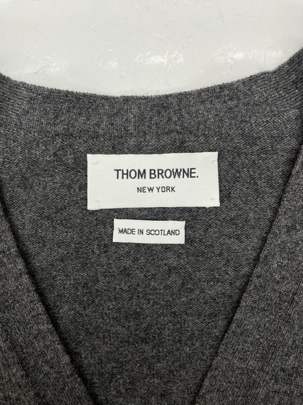 トムブラウン THOM BROWNE 4BAR CASHMERE CARDIGAN ライン カシミア カーディガン Vネック ボタン 灰 MKCS01A00011 サイズ 1 カーディガン ライン グレー 104MT-1085
