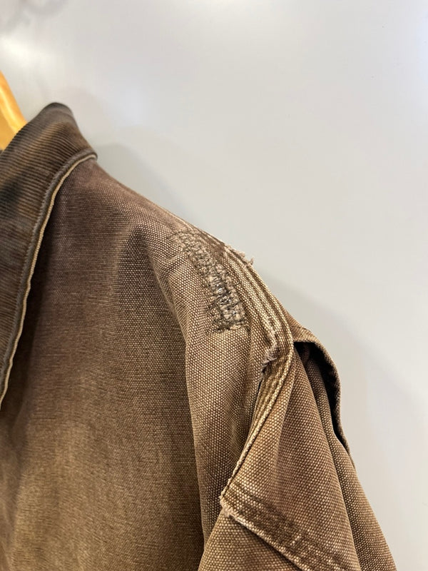 カーハート Carhartt FRライン フレームレジスタント トラディショナルコート ダックワークジャケット 茶 ボロ C26 DKB 2XL ジャケット ブラウン 3Lサイズ 101MT-4679
