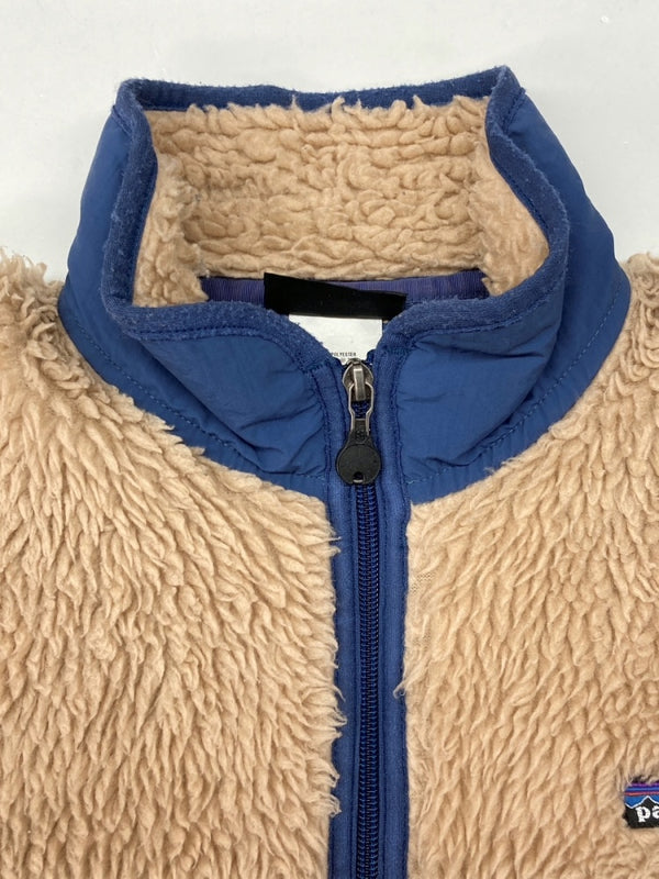 パタゴニア PATAGONIA CLASSIC RETRO CARDIGAN クラシック レトロ カーディガン フリース ボア 薄茶色 23024F5 ジャケット ロゴ ベージュ Sサイズ 104MT-619