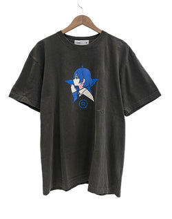 コンバース CONVERSE TOKYO ぼっち・ざ・ろっく！ 美好よしみ GRAPHIC TEE UNISEX 墨黒  A2859UTS017 Tシャツ ブラック フリーサイズ 101MT-4825