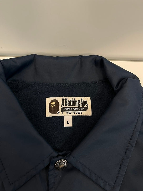 ア ベイシング エイプ A BATHING APE コーチジャケット ナイロンジャケット ロゴ   001GDD201001X ジャケット ネイビー Lサイズ 101MT-4925