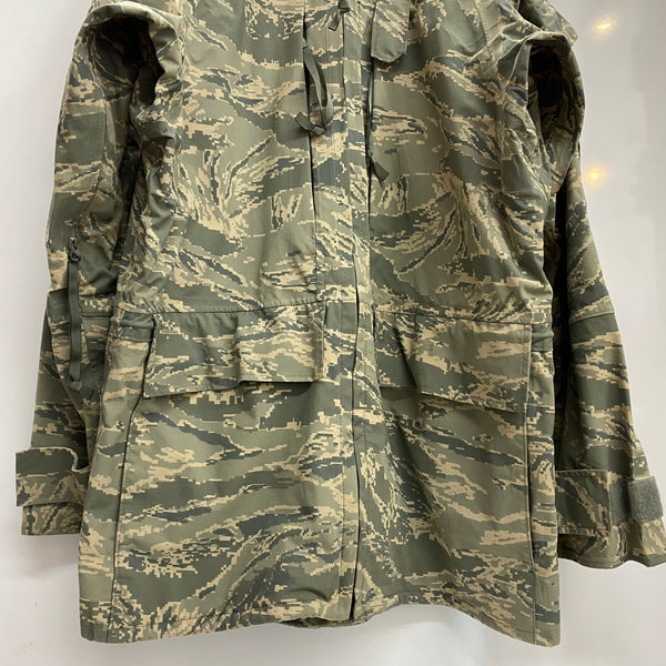 【曜日割引対象外】 ミリタリー MILITARY US.AIR FORCE USAF APECS GORE-TEX デジタルタイガーストライプ ジャケット カーキ Sサイズ 201MT-4437 VB