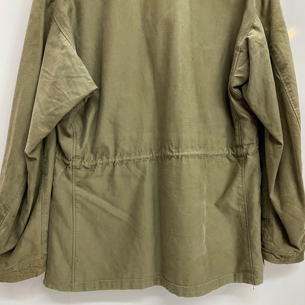 【曜日割引対象外】 ミリタリー MILITARY US.ARMY M-1943 フィールドジャケット ジャケット カーキ 201MT-4626 VB