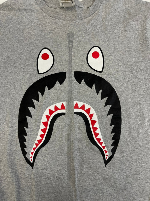 ア ベイシング エイプ A BATHING APE BAPE WGM SHARK シャークプリント タイガープリント 半袖 XL Tシャツ グレー LLサイズ 101MT-5073