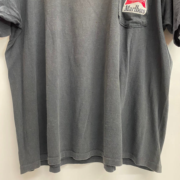 【曜日割引対象外】 ヴィンテージ vintage 90's マルボロ Marlboro snake pass DELTA USA製 ポケット Tシャツ ブラック XLサイズ 201MT-4489 VB