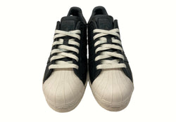 アディダス adidas 21年製 SUPER STAR 82 スーパー スター ローカット シューズ エンボス加工 黒 GX3746 メンズ靴 スニーカー ブラック 27cm 104-shoes553