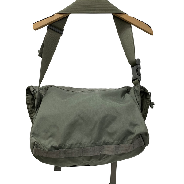 ブリーフィング BRIEFING FLIGHT LIGHT USA製 バッグ メンズバッグ ショルダーバッグ・メッセンジャーバッグ カーキ 201goods-792