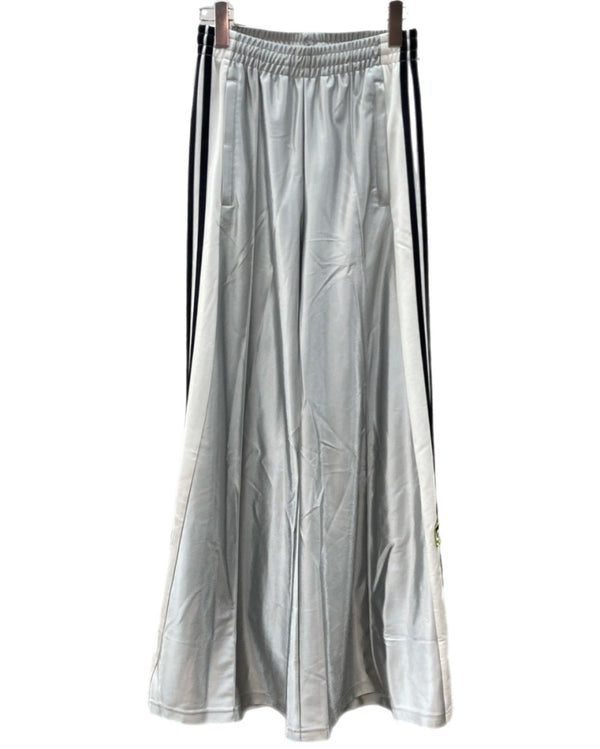 アディダス adidas Adilenium Adibreak アディレニウム アディブレイク オーバーシルエット パンツ 銀 ロゴ jm92731l8006 ボトムスその他 シルバー Mサイズ 104MB-309