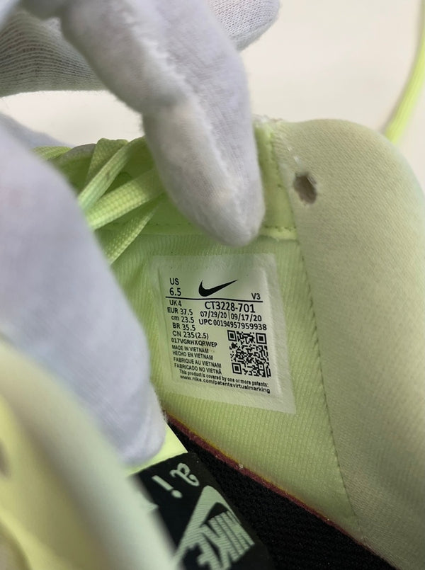 ナイキ NIKE WMNS AIR FORCE 1 07 LX BARLEY VOLT ウィメンズ エア フォース ワン 1 07 LX バーリィー ボルト CT3228-701 レディース靴 スニーカー グリーン 23.5cm 101sh-2254