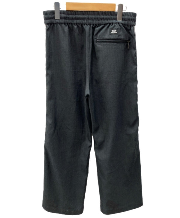 アンブロ UMBRO × PUBLIC TOKYO パブリック トウキョウ ナチュラル トラック パンツ 黒 ロゴ ボトムスその他 ブラック SIZE 1 104MB-246