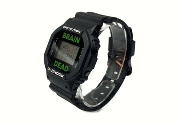 ジーショック G-SHOCK × BRAIN DEAD ブレイン デッド スチールバック 20気圧防水 耐衝撃性 腕時計 ウォッチ 黒 DW-5600VT メンズ腕時計ブラック 104T-7