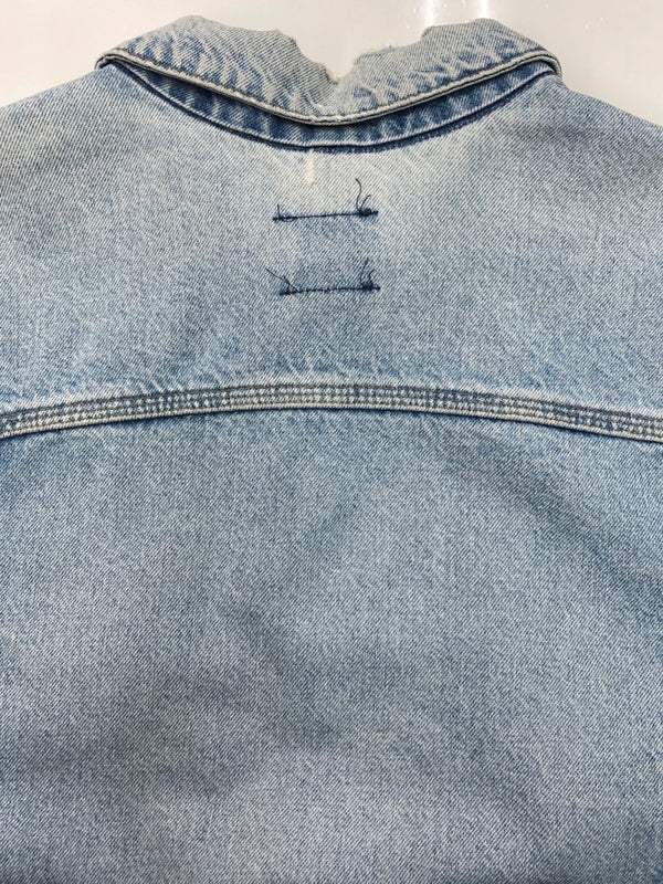 カーハート Carhartt DENIM TRUCKER JACKET デニム トラッカー ジャケット Gジャン ダメージ USA製 アウター インディゴ 青 ジャケット ロゴ ブルー 2XLサイズ 104MT-2167