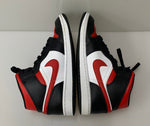 ナイキ NIKE エアジョーダン1 ミッド "ブラック/ ジムレッド/ホワイト" Air Jordan 1 Mid "Black/Gym Red/White" 554724-079  メンズ靴 スニーカー レッド 26cmサイズ 201-shoes997