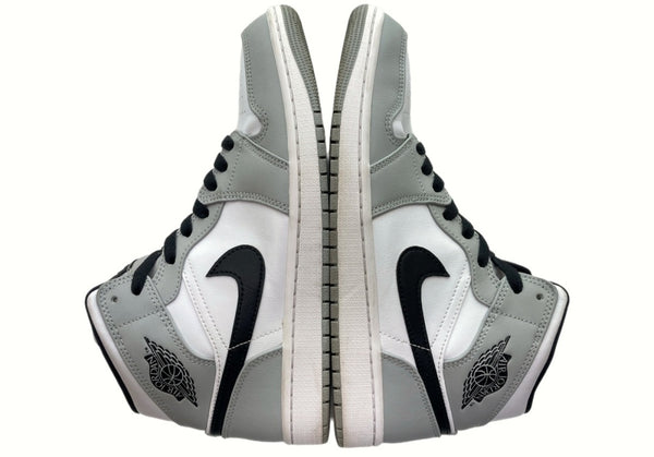 ナイキ NIKE 23年製 AIR JORDAN 1 MID LIGHT SMOKE GREY エア ジョーダン ミッド ライト スモーク グレー AJ1 白 灰色 554724-092 メンズ靴 スニーカー グレー 27cm 104-shoes494