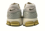 ナイキ NIKE 23年製 ZOOM VOMERO 5 LIGHT BONE ズーム ボメロ ライト ボーン ランニング シューズ 緑 FV0397-001 メンズ靴 スニーカー カーキ 26cm 104-shoes533