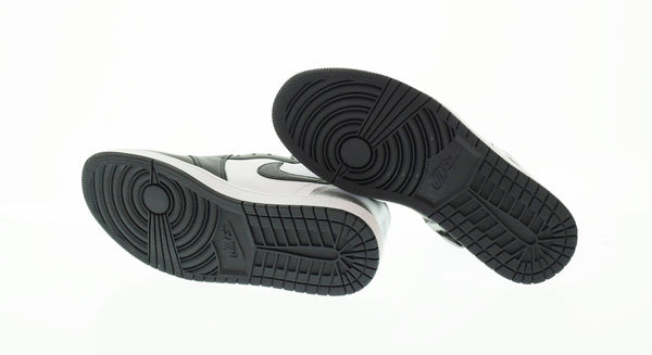 ナイキ NIKE WMNS AIR JORDAN 1 ウィメンズ エアジョーダン 1 スニーカー 黒 CD0461-001 メンズ靴 スニーカー ブラック 27.5cm 103-shoes-154