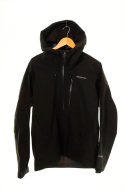 パタゴニア PATAGONIA Calcite Jacket カルサイト ジャケット GORETEX 登山 キャンプ スキー 黒 84985 ジャケット ロゴ ブラック Sサイズ 103MT-501