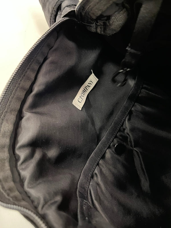 シーピーカンパニー C.P. Company NYLON B CROSSBODY BAG ボディバッグ