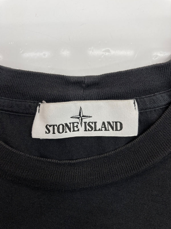 ストーンアイランド STONE ISLAND LOGO S/S T-Shirt ロゴ 半袖 Tシャツ クルーネック 刺繍パッチ 黒 741524113 Tシャツ ロゴ ブラック Sサイズ 104MT-2344