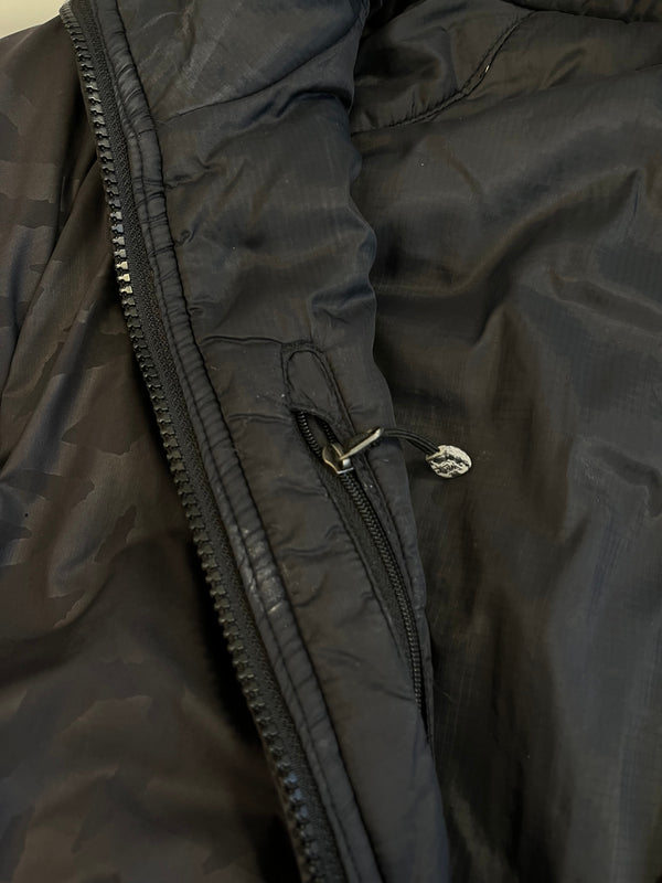 ステューシー STUSSY ロゴ総柄 無地 リバーシブル パフジャケット 中綿ジャケット 黒 ジャケット ブラック Lサイズ 101MT-5411