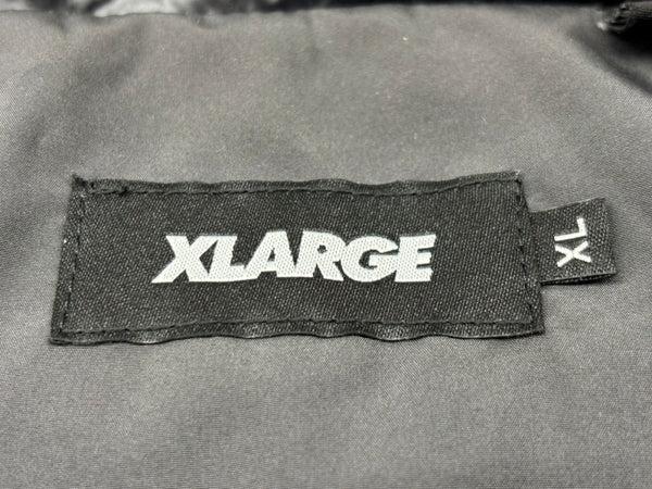エクストララージ XLARGE QUILTING LOGO HOODED PUFFER JACKET キルティング ロゴ フーディ パファー ジャケット 黒 101244021004 ジャケット ロゴ ブラック XLサイズ 104MT-2030