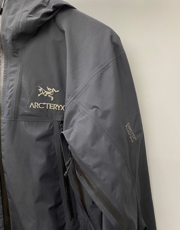 アークテリクス ARC'TERYX  ジャケット マウンテンパーカー フード ゴアテックス ナイロン ジャケット ブラック 201MT-2738