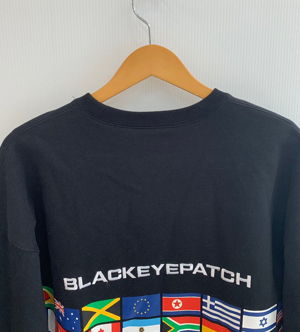 ブラックアイパッチ Blackeyepatch 国旗 クルーネック スウェット 総柄 ブラック Lサイズ 201MT-2444