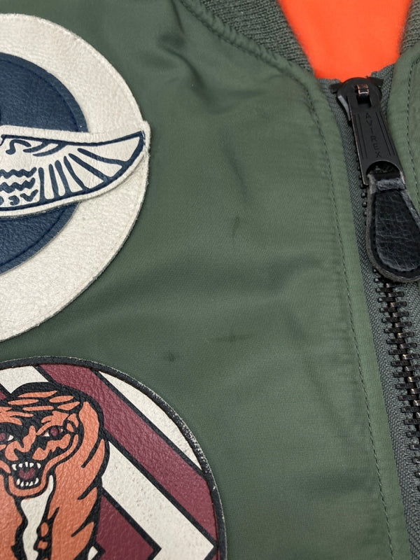 アビレックス AVIREX TOP GUN MA-1 FLIGHT JACKET トップガン フライト ジャケット ボンバー ジップアップ ミリタリー リバーシブル 軍物 アウター 6152164 ジャケット ロゴ カーキ Mサイズ 104MT-1800