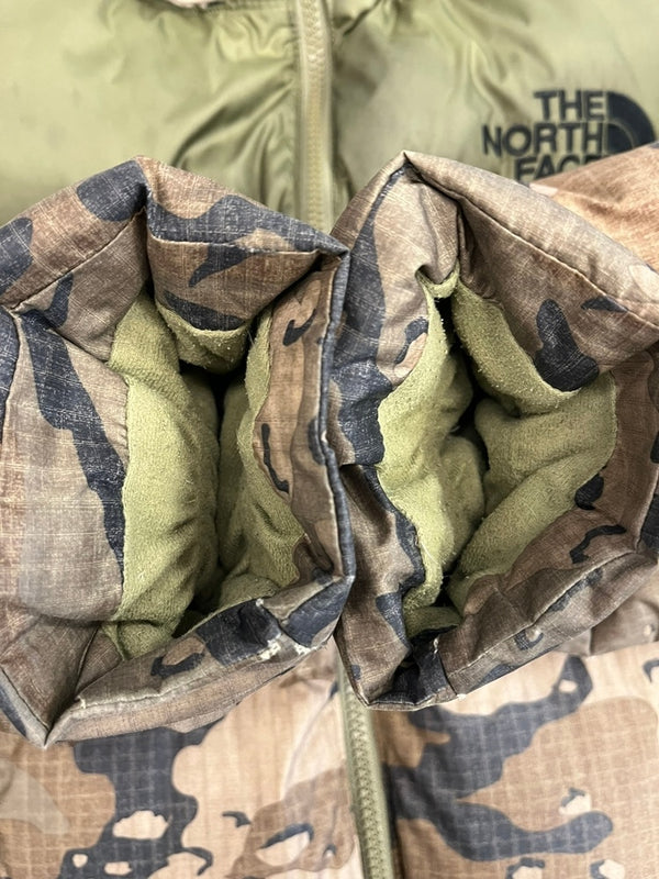 ノースフェイス THE NORTH FACE NOVELTY NUPTSE JACKET ノベルティ ヌプシ ジャケット 緑 迷彩 ジャケット カーキ Mサイズ 101MT-4604