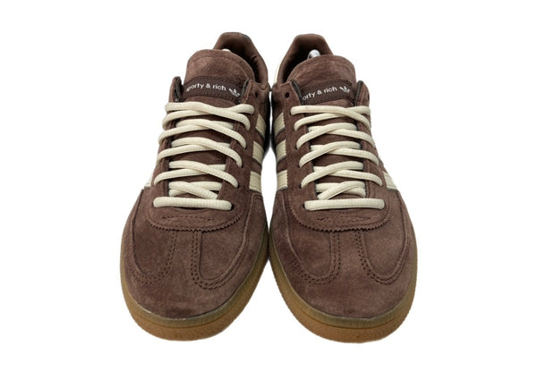 アディダス adidas Originals 24年製 × SPORTY&RICH スポーティアンドリッチ HANDBALL SPEZIAL ハンドボール スペツィアル シューズ 白 茶 IH2612 メンズ靴 スニーカー ブラウン 26cm 104S-1010