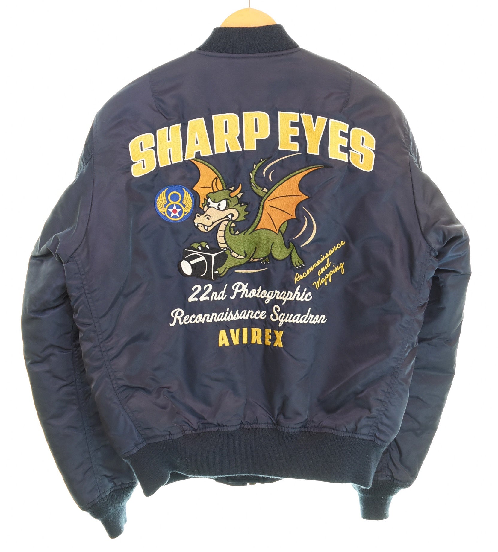 美品　大きいサイズ　AVIREX フライトジャケット　シャープアイ　XL 刺繍 美品 大きいサイズ AVIREX フライトジャケット シャープアイ XL 刺繍
