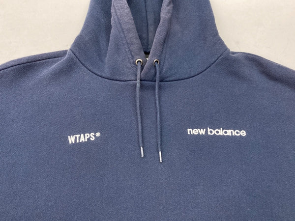 ダブルタップス WTAPS × NEW BALANCE ニューバランス ACADEMY HOODED アカデミー フーディ 紺 S2001SKU930 パーカ ロゴ ネイビー Sサイズ 104MT-1618