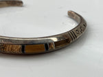 インディアンジュエリー Indian Jewelry Silver Bangle シルバー バングル wylie secatero ナバホ族 ブレスレッド 925 銀 メンズジュエリー インディアンジュエリー 総柄 シルバー 104A-71